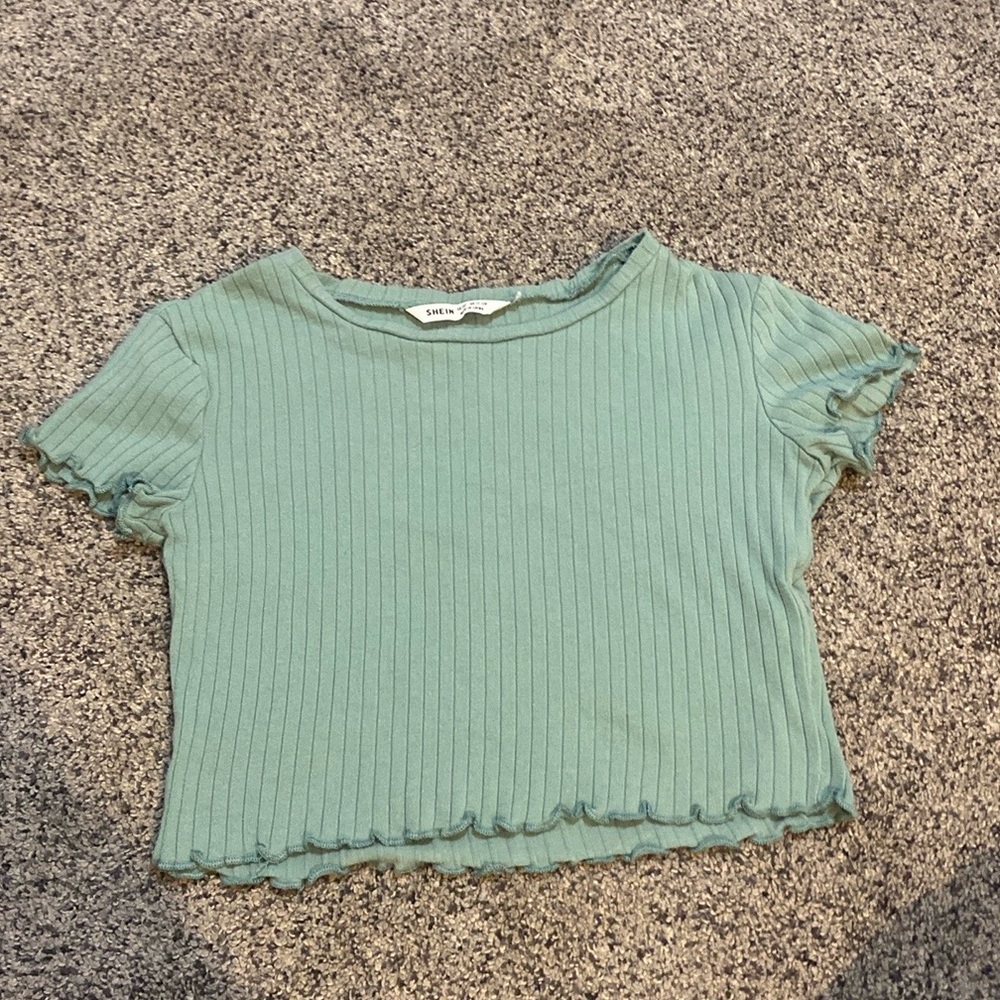 SHEIN sage green cropped tee 11-12 Y